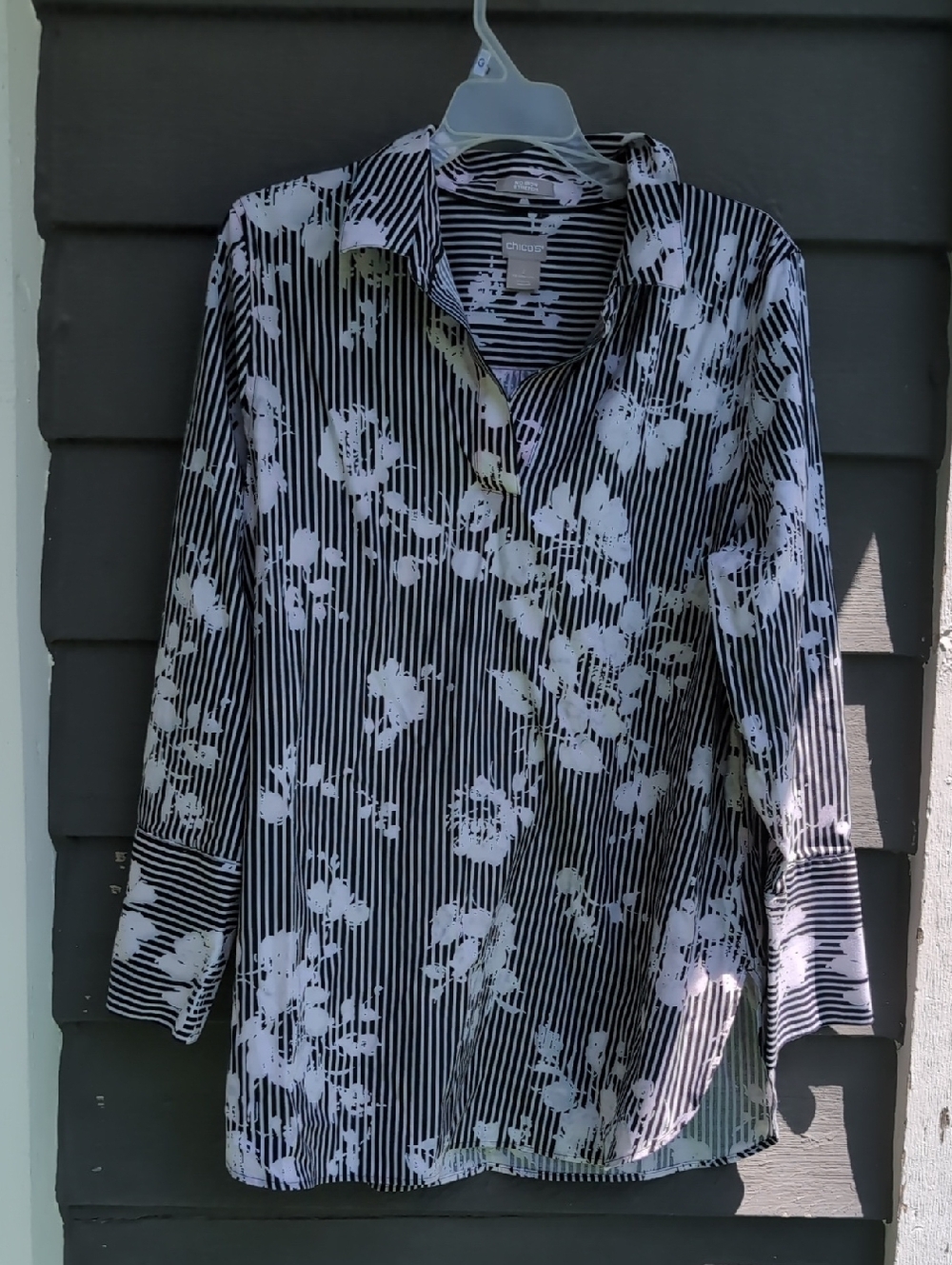 Chico's Black and Light Pink Striped Stretch Top Size 2 (Large)